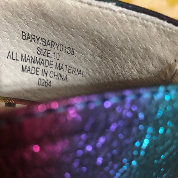 Betsey Johnson Bary metallic iridescent rainbow d’orsay stiletto bow heels sz7.5 - Picture 15 of 16